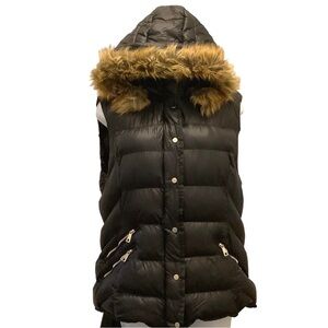 Black Puffer Full Zip Vest with Faux Fur Hood Pockets